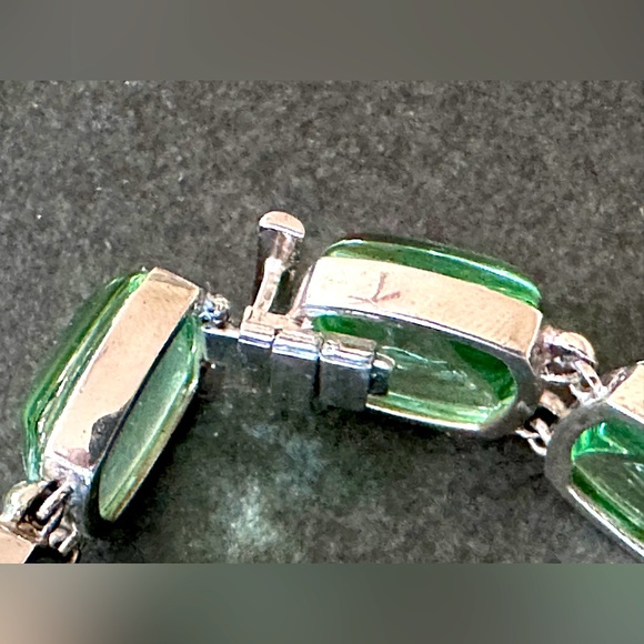 Authentic BACCARAT set green MEDICIS Crystal Sterling Necklace & Bracelet. - Picture 9 of 13